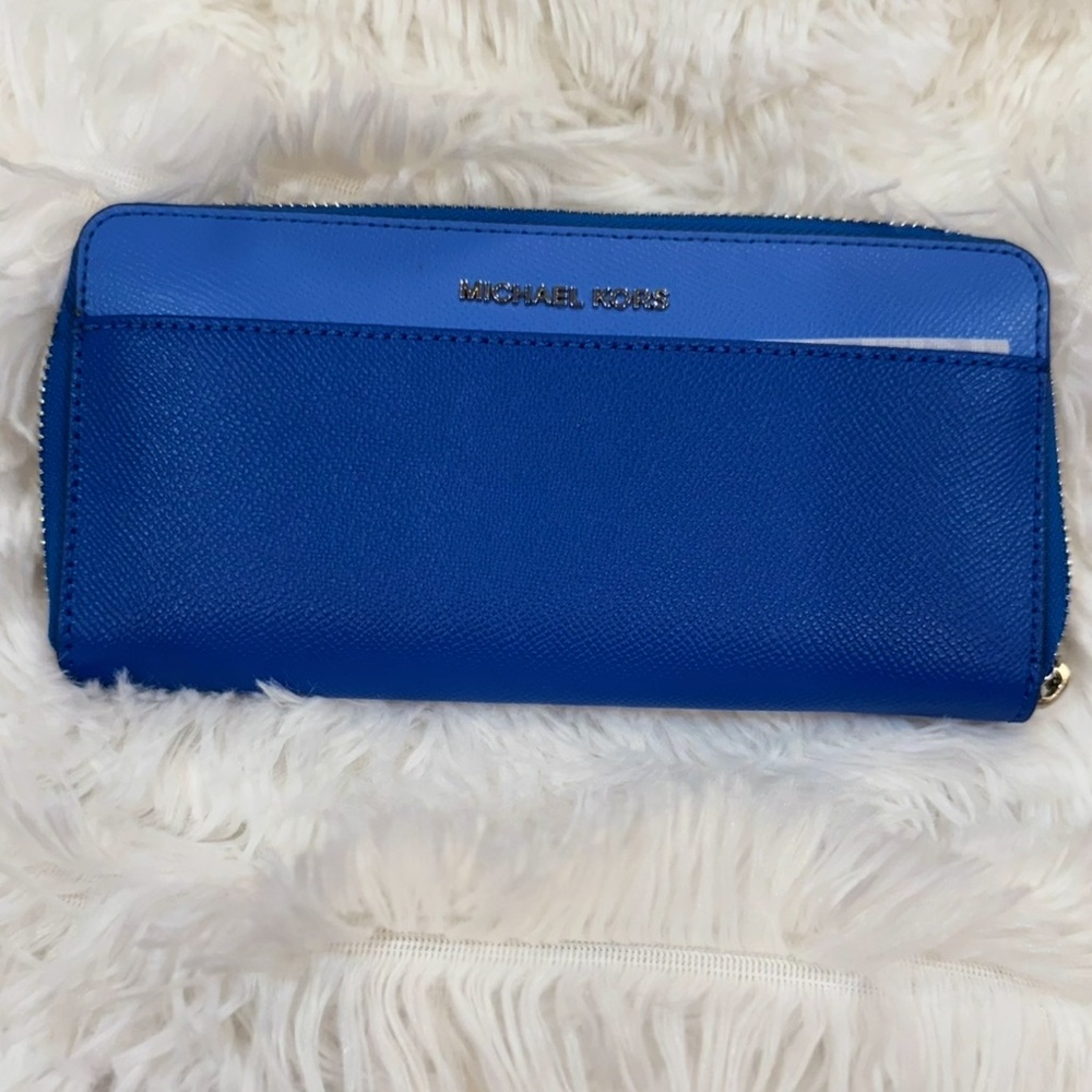 Gorgeous Vibrant Blue Michael Kors Continental Full Zip Wallet NWT - Picture 4 of 12